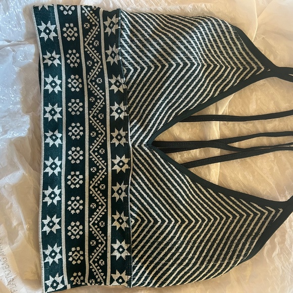 Green and white cami - Picture 3 of 4